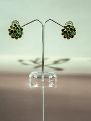 Vintage Floral Stud Earrings – Green Elegance