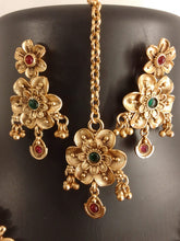 Traditional Antique Gold Necklace Set