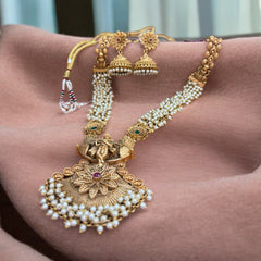 Exquisite gold-finish temple jewelry
