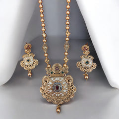 Traditional Gold Necklace Set with Intricate Design