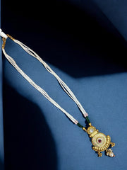 Gold Set with Pearls