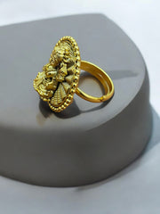 Ethnic ring