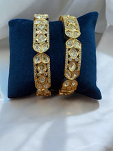 Gold-Toned Elegant Kundan Bangles