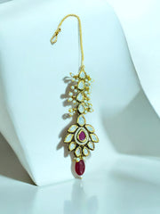 Exquisite Kundan Maang Tikka with Pearl & Red Stone Accents