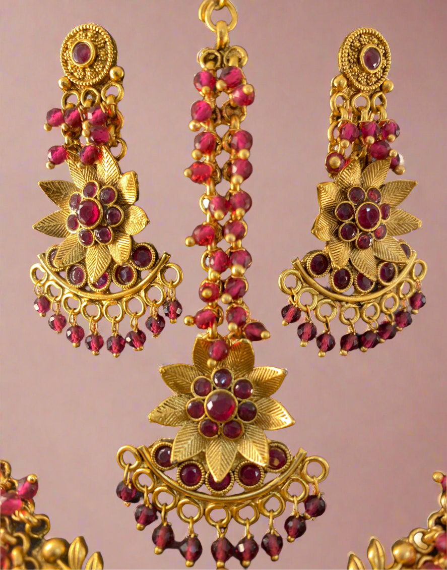 Exquisite Gold and Ruby Temple Jewelry Set