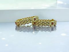 Elegant Kundan Bangles - Timeless Beauty & Craftsmanship