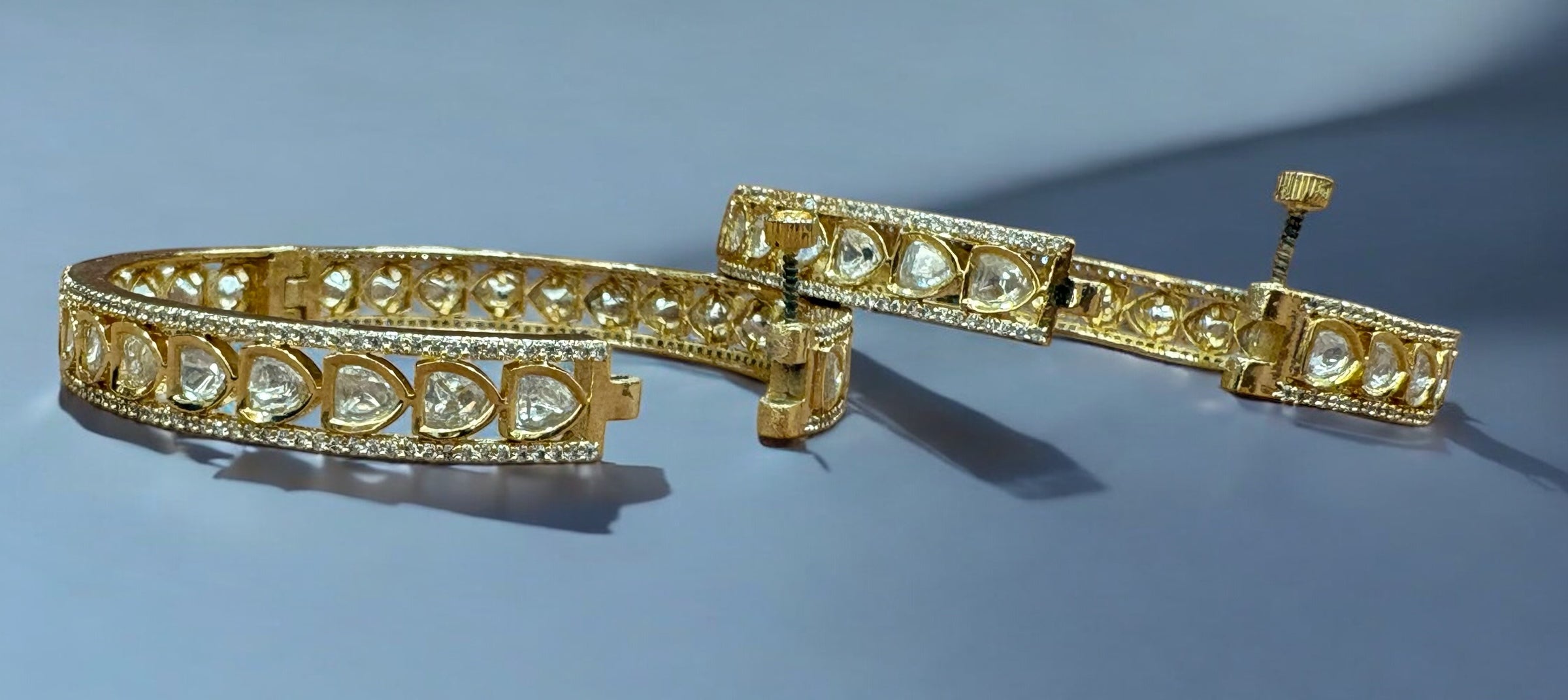 Exquisite Kundan Bangles - Timeless Elegance