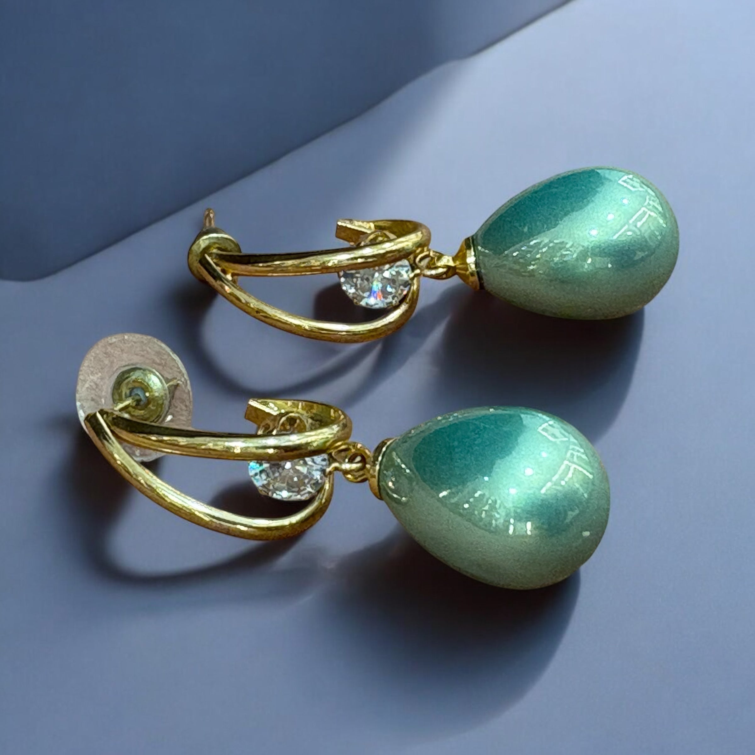 Elegant Gold and Pearl Drop Earrings