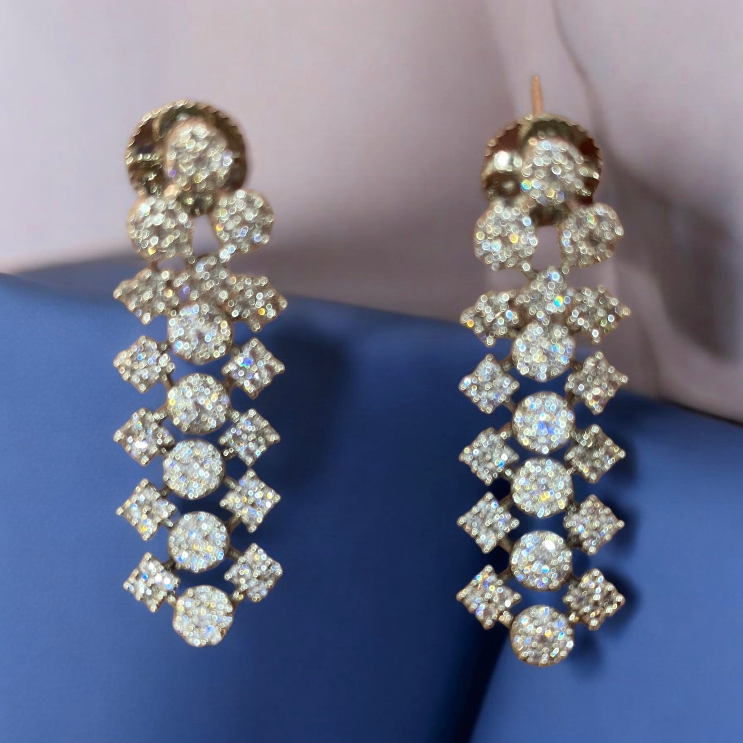 Luxurious Crystal Necklace & Earring Set