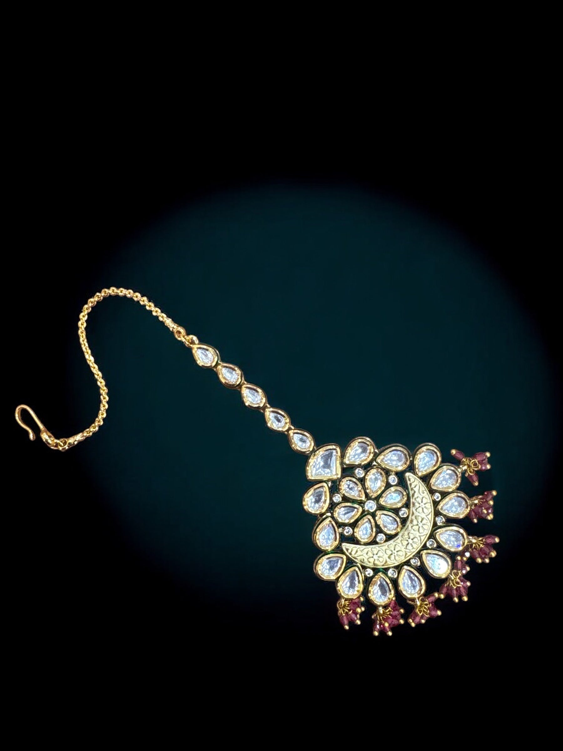 Elegant Kundan Maang Tikka with Crescent Moon Design