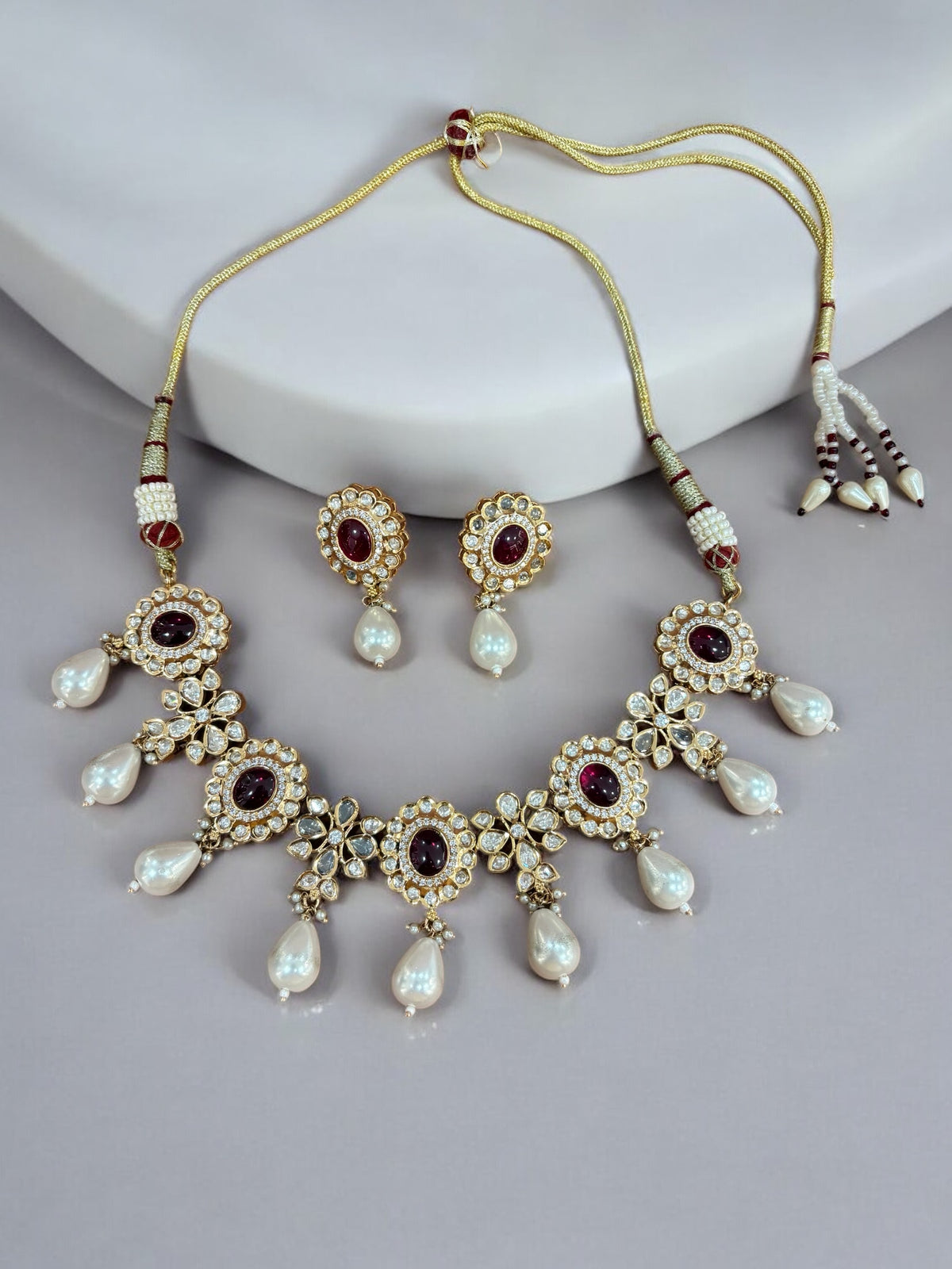 Elegant Kundan and Pearl Necklace Set