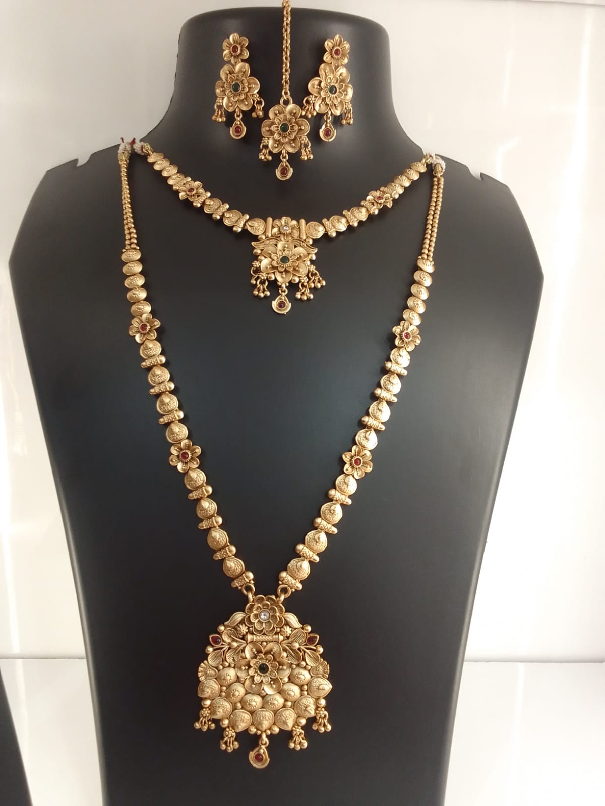 Traditional Antique Gold Necklace Set