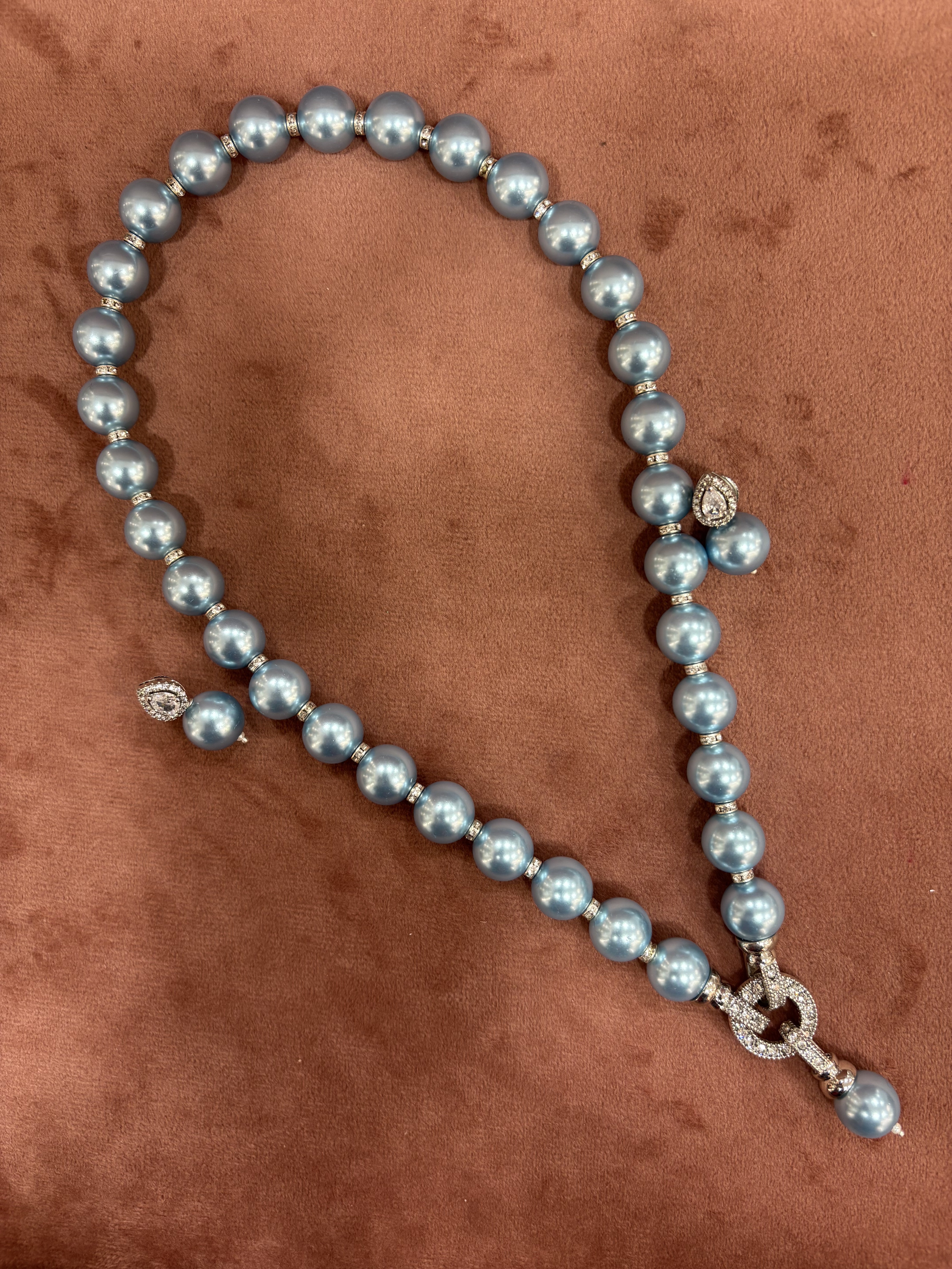 Elegant Pearl Necklace Set with Diamond Accents - Available in different colours