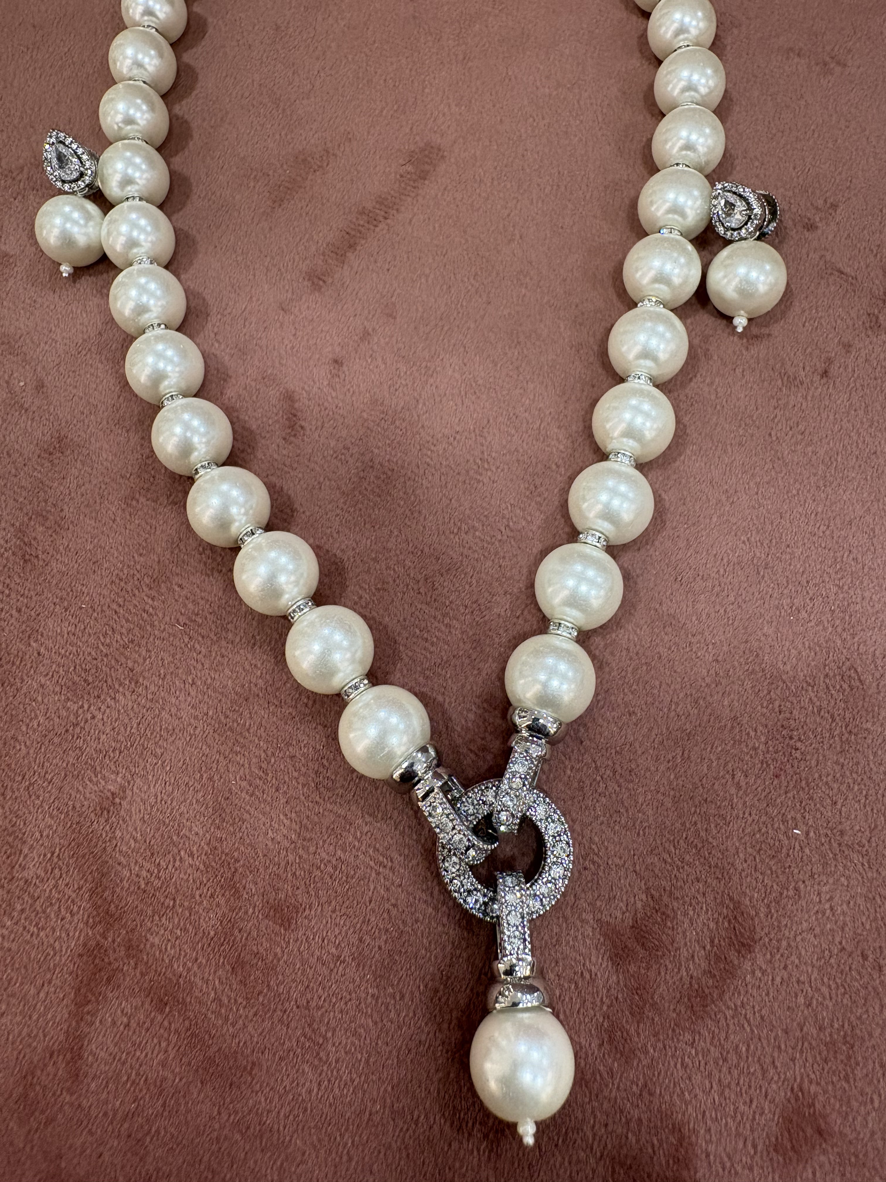 Elegant Pearl Necklace Set with Diamond Accents - Available in different colours