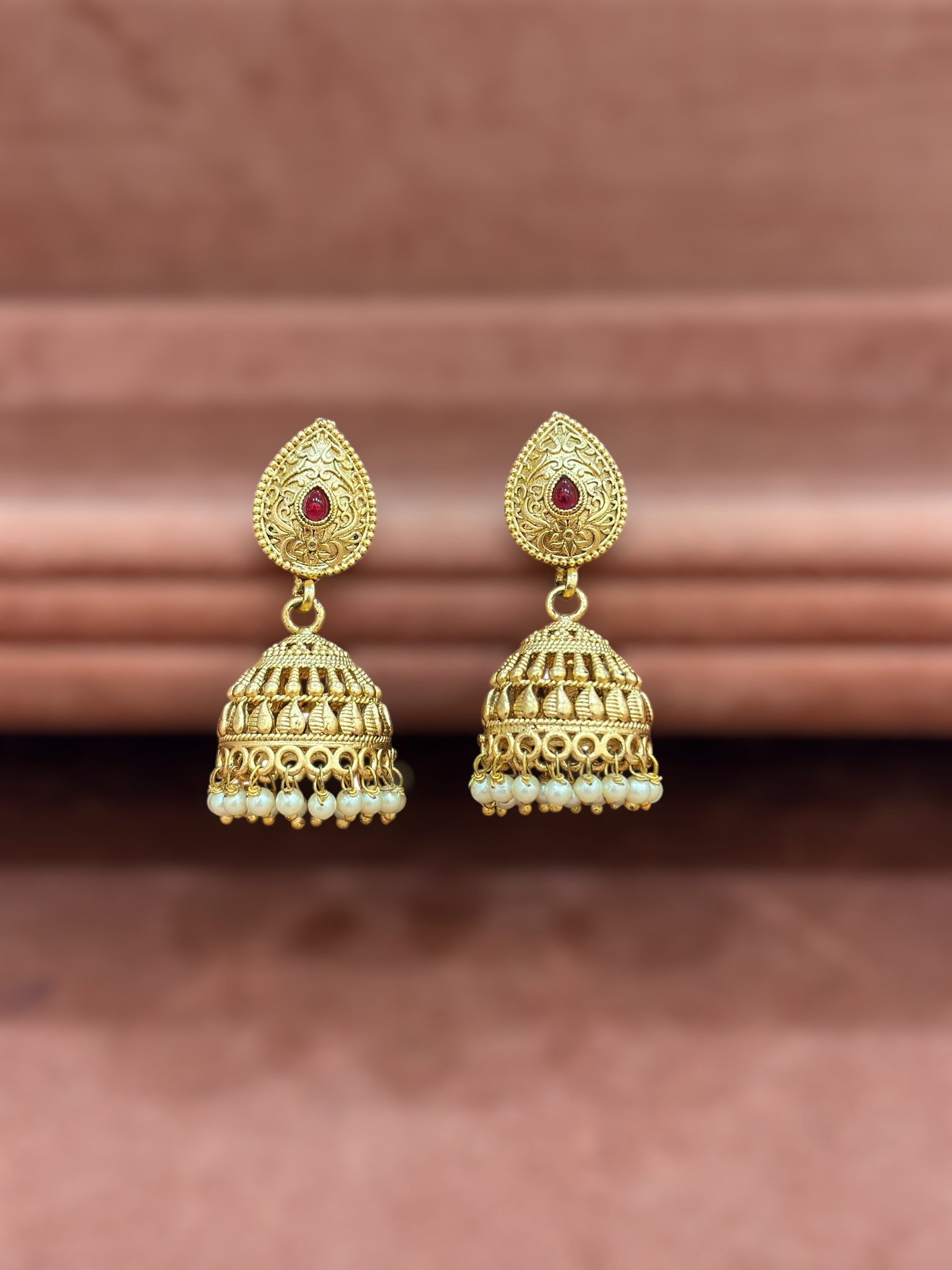 Gold Necklace Set with Peacock Motif and Pearl Detailing