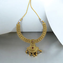 Exquisite Temple-Inspired Antique Gold-Plated Necklace Set