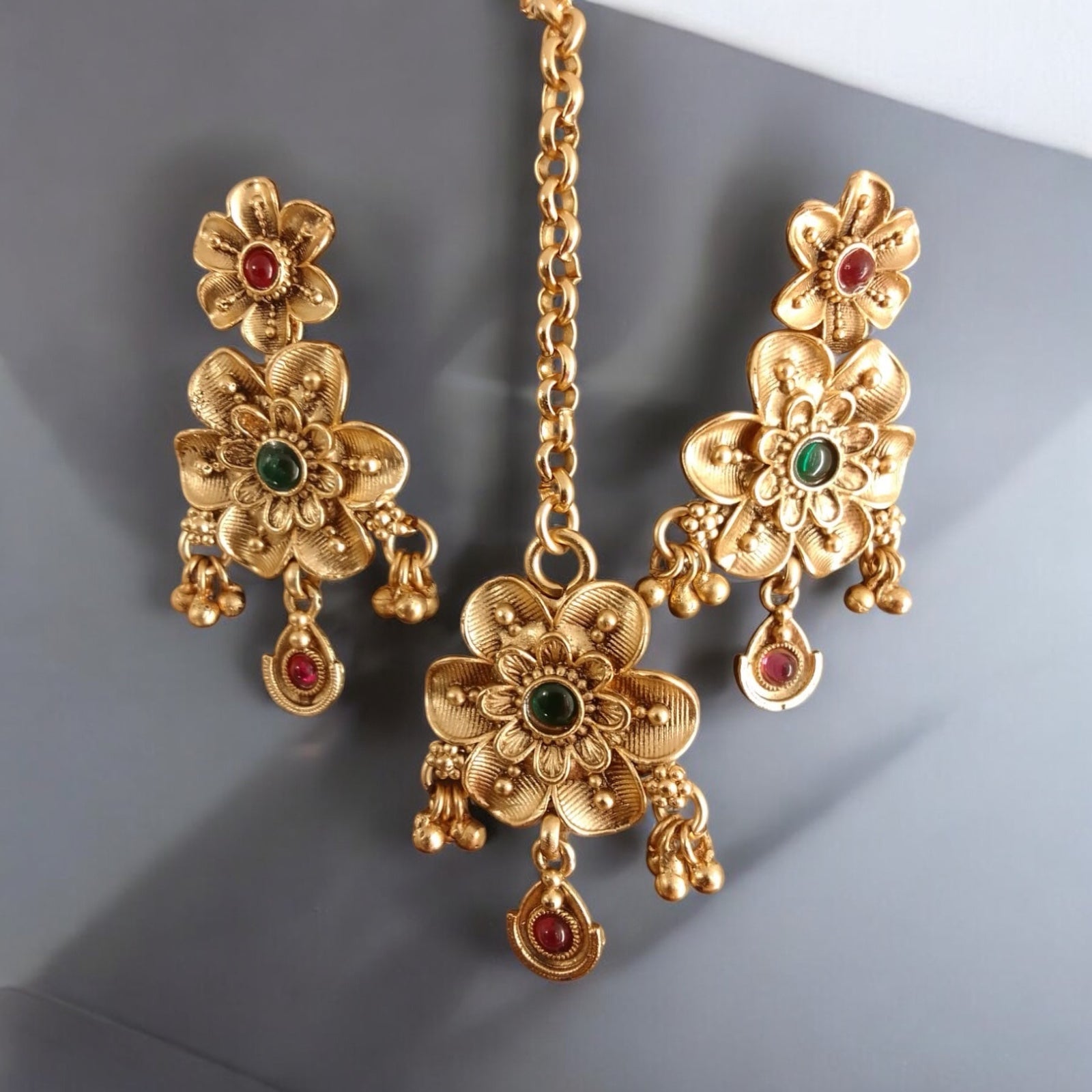 Traditional Antique Gold Necklace Set