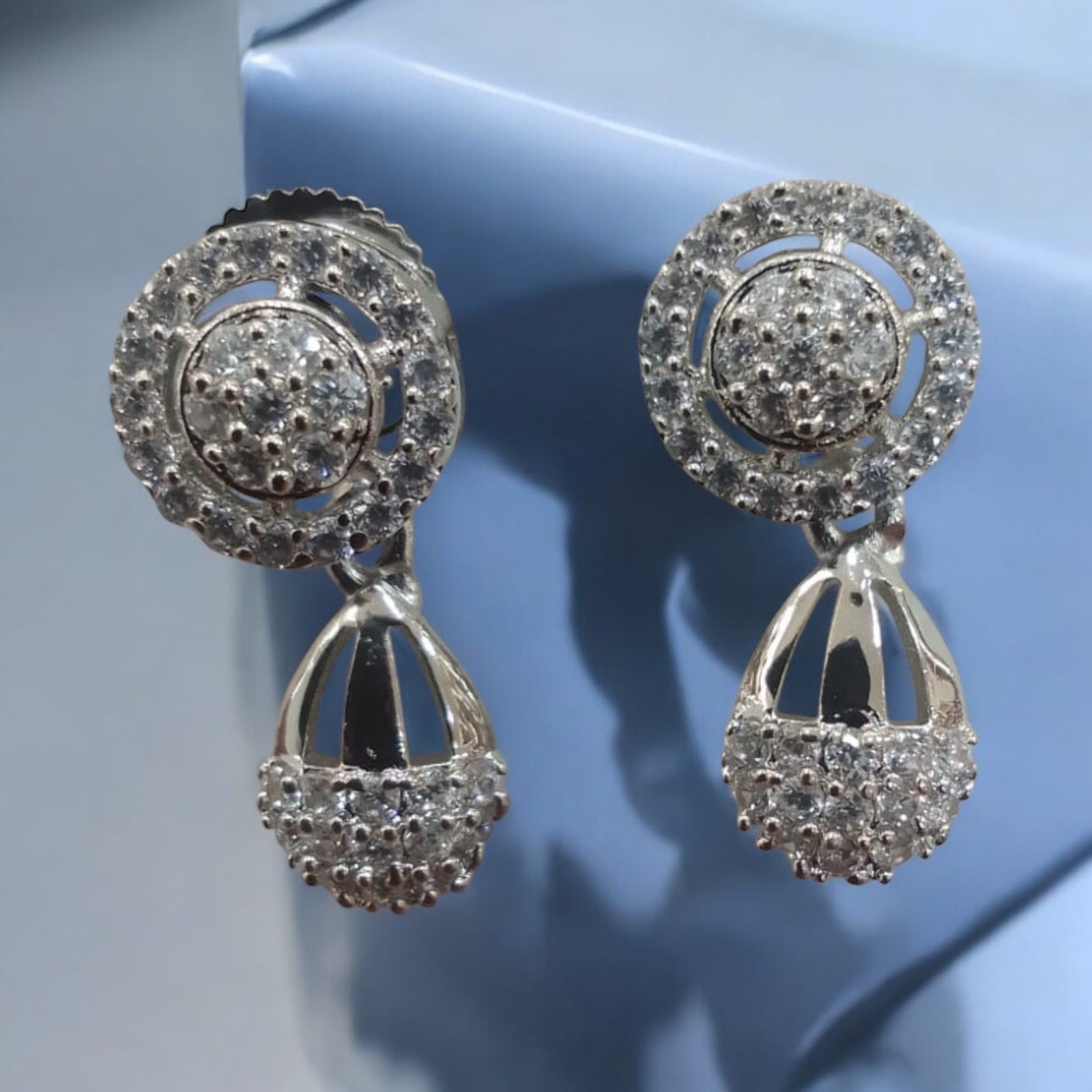 Elegant Circular Motif Necklace and Earring Set
