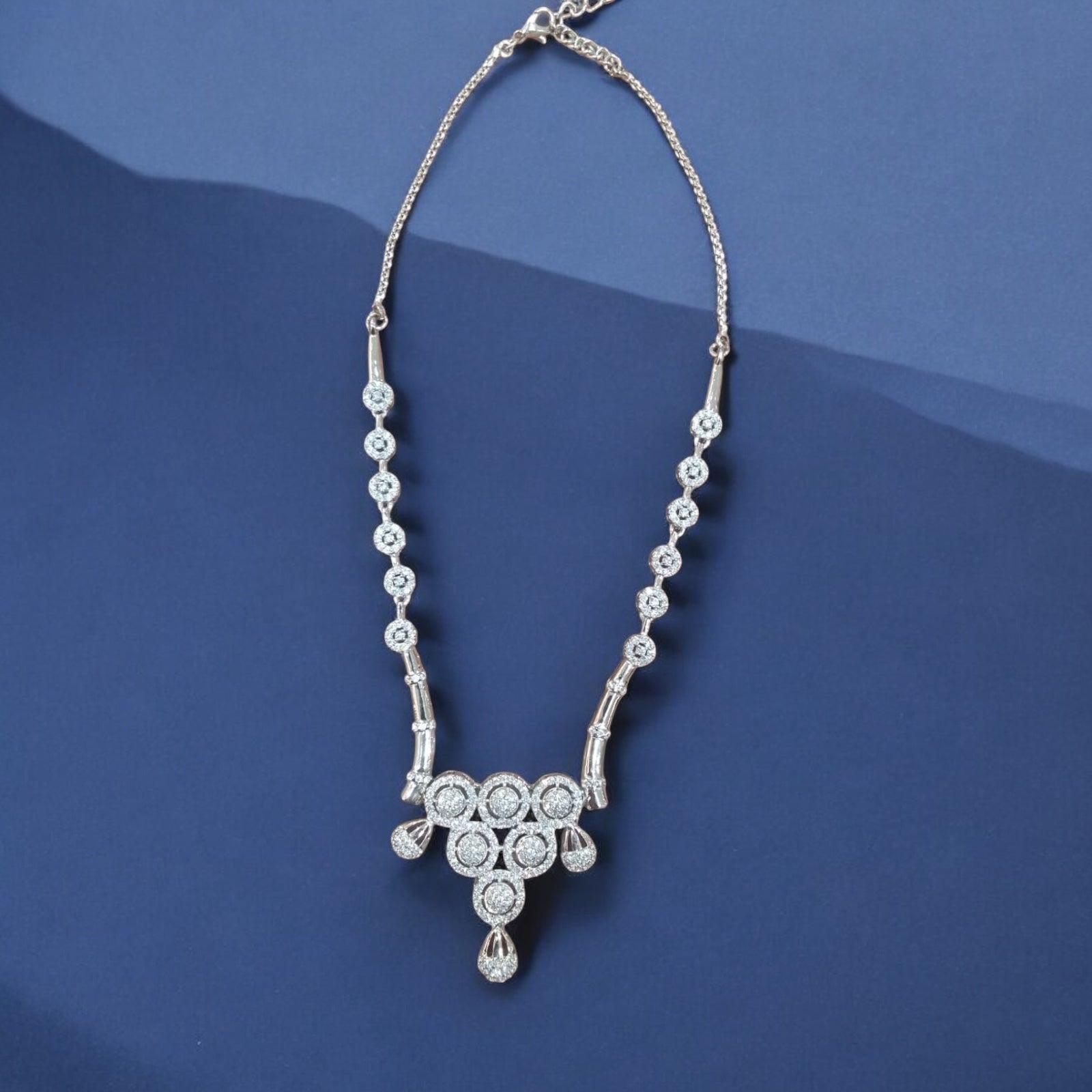 Elegant Circular Motif Necklace and Earring Set
