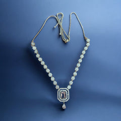Elegant Necklace and Earring Set with Sparkling Gemstones