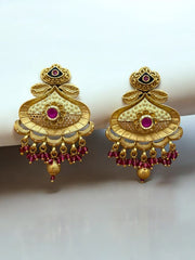 Exquisite Golden Kundan Earrings with Ruby Accents