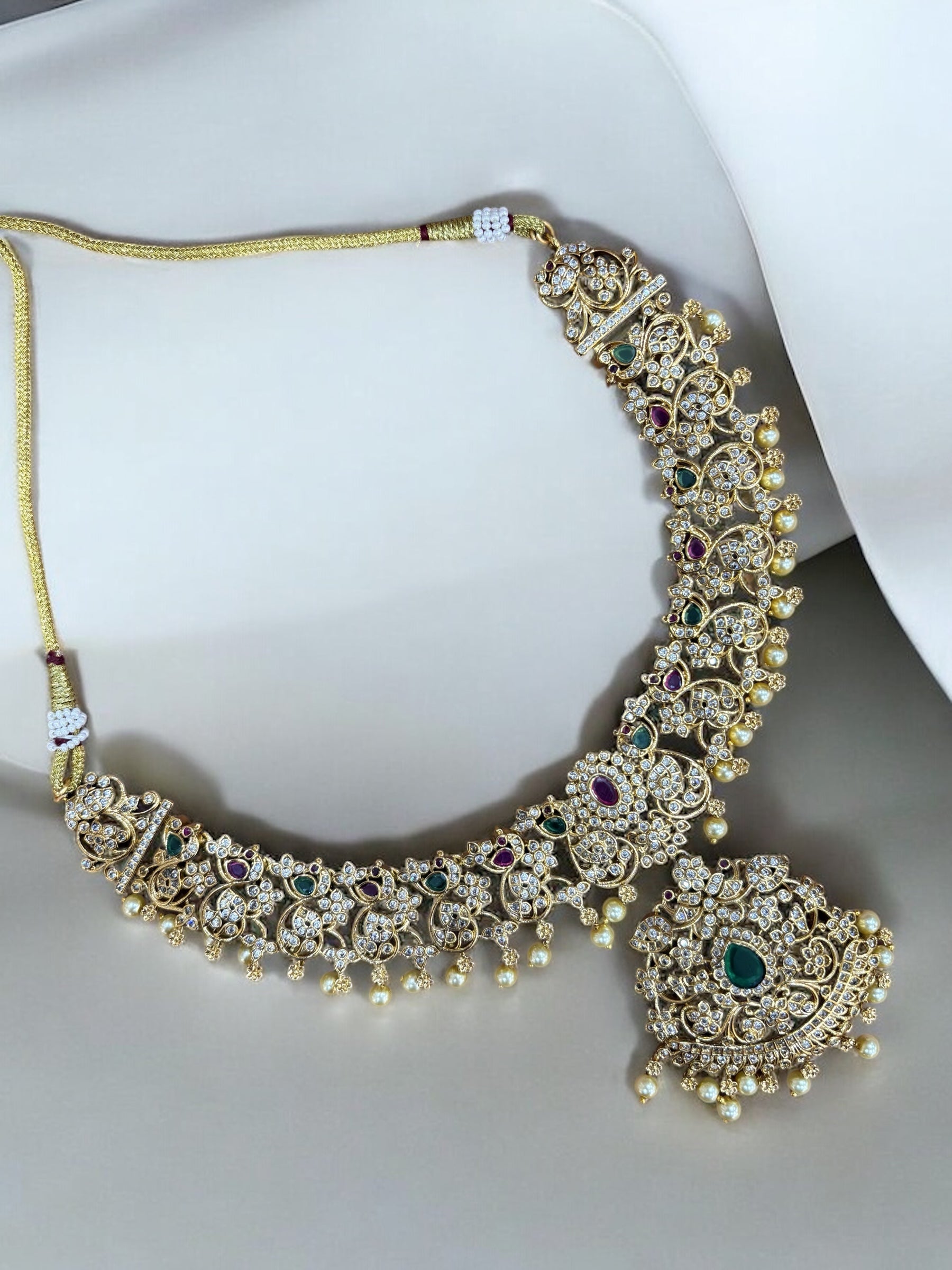 Elegant Gold-Plated Necklace Set with Intricate Design
