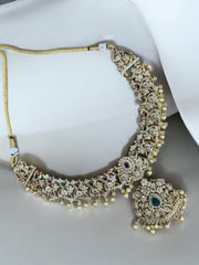 Elegant Gold-Plated Necklace Set with Intricate Design