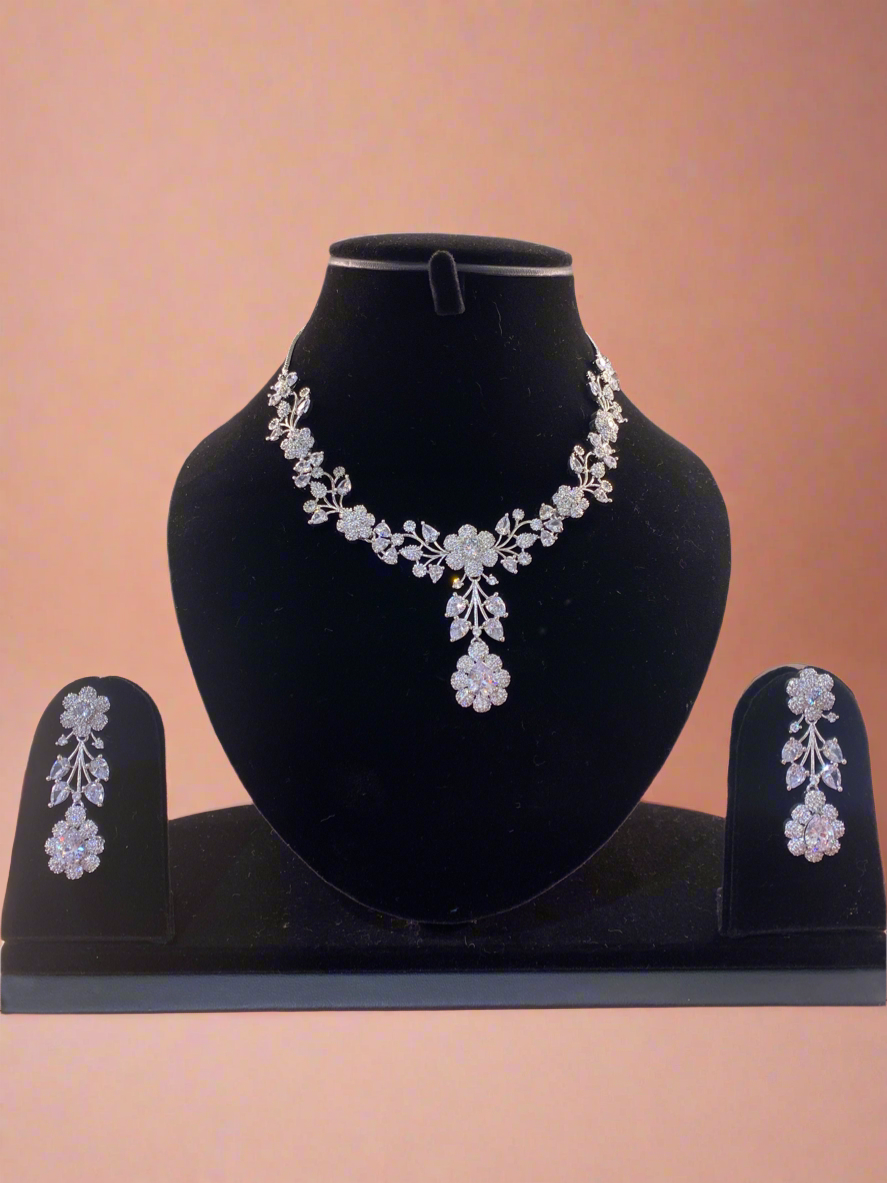 Elegant Necklace set with earrings