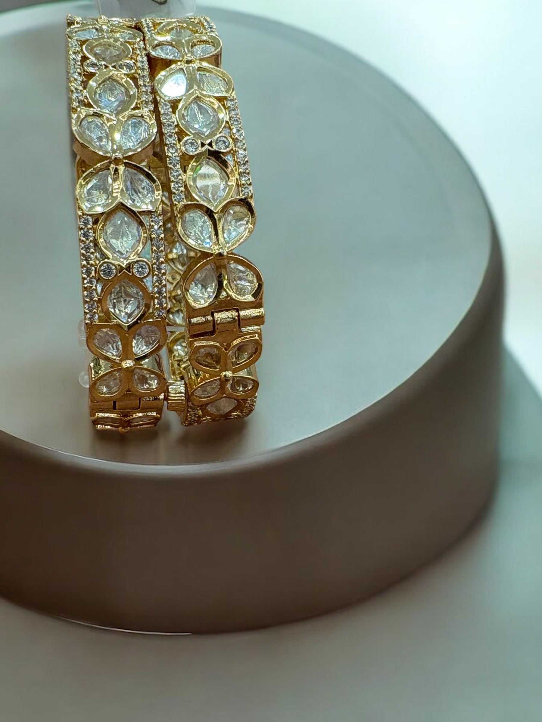 Gold-Toned Elegant Kundan Bangles