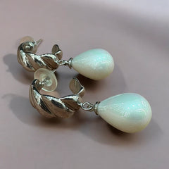 Elegant Two-Tone Pearl Drop Earrings – Timeless & Sophisticated