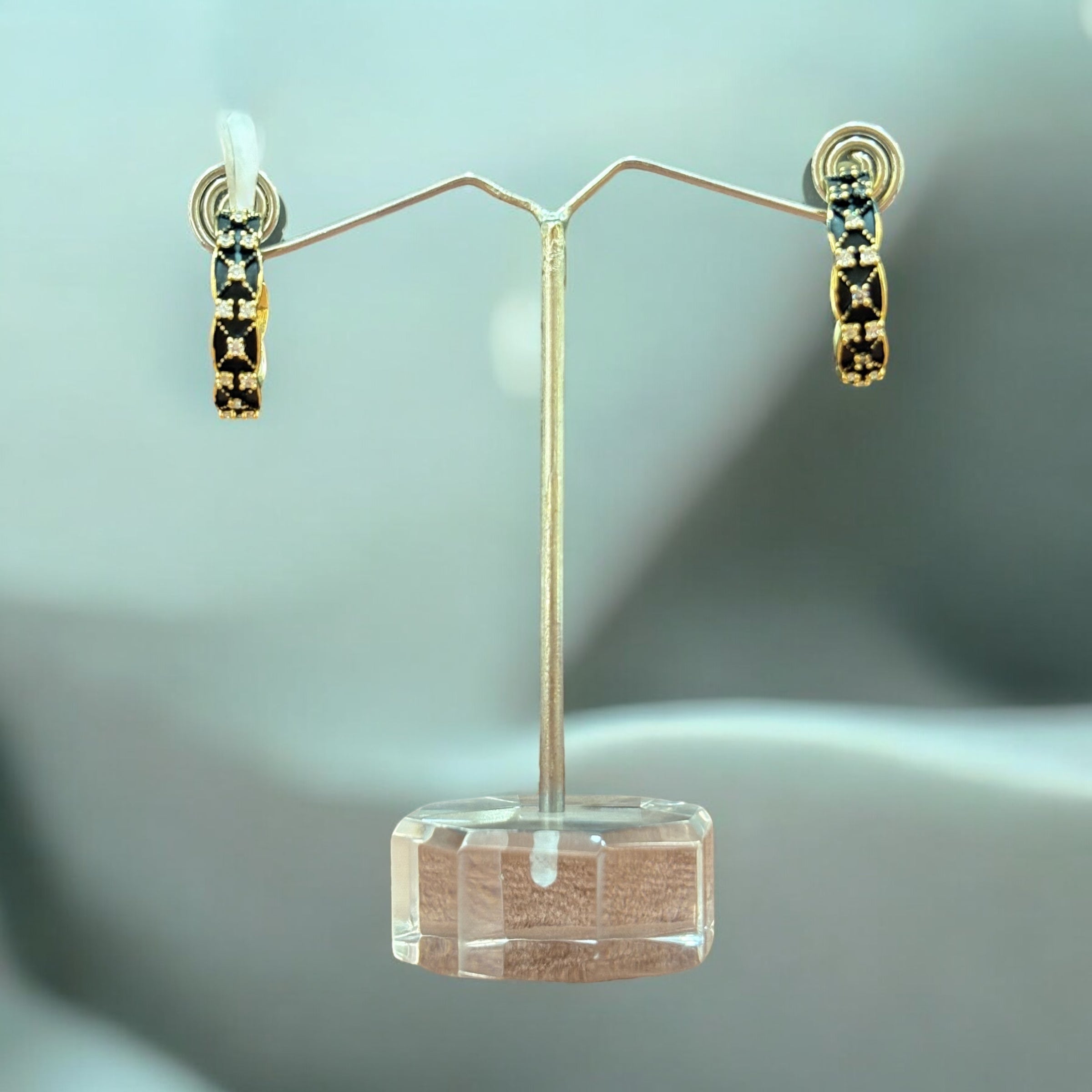 Elegant Gold Textured Hoop Earrings