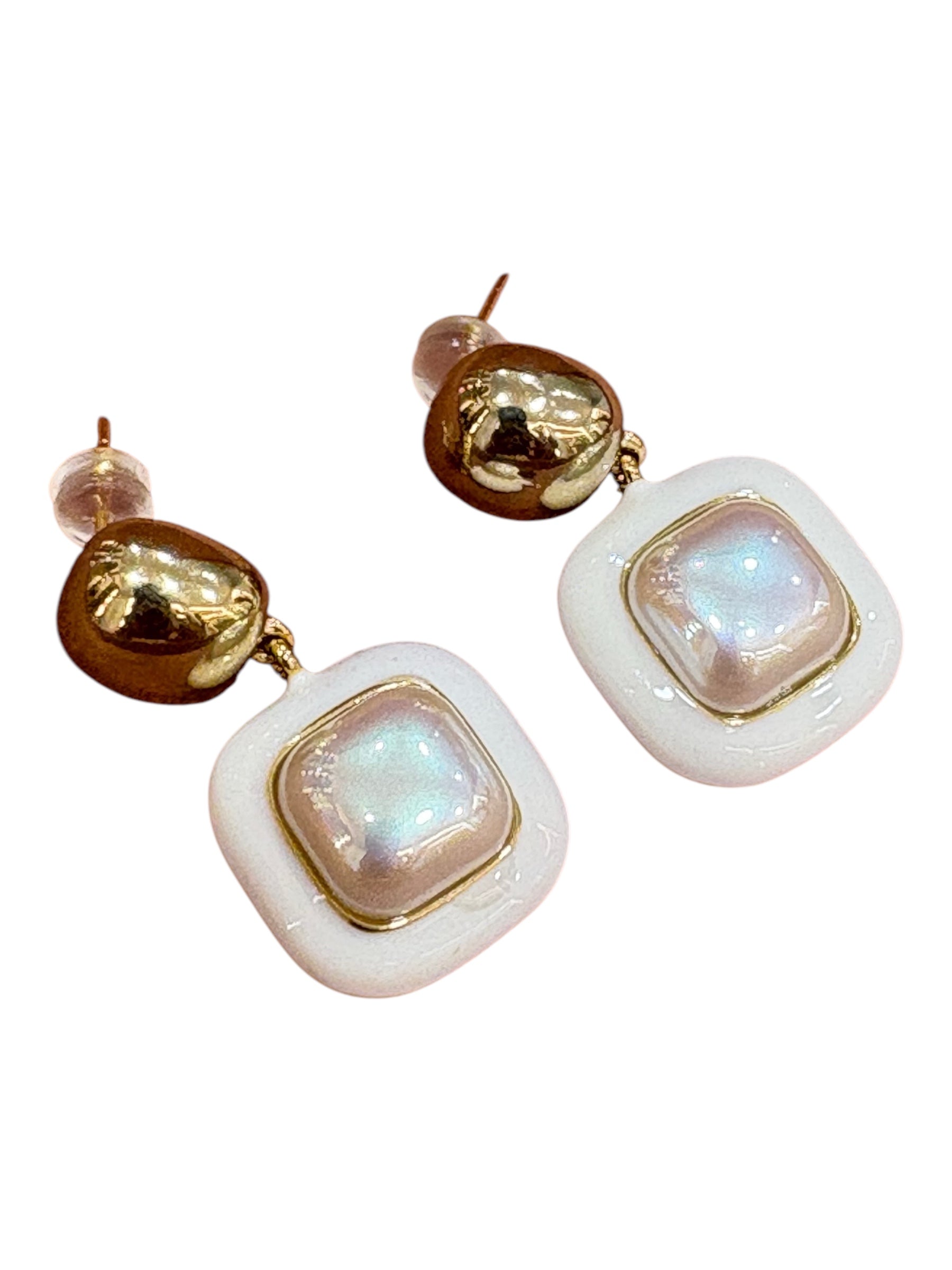 Chic Pearl & Enamel Drop Earrings – Gold & White